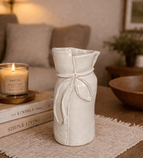 Ribbon vase