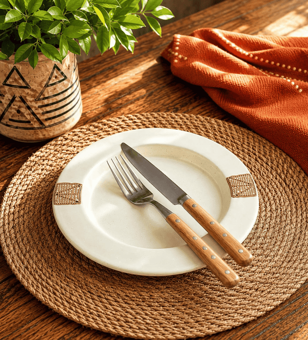 Kikwetu Knife Plate
