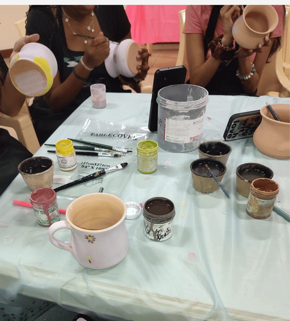 Painting and glazing pottery classes